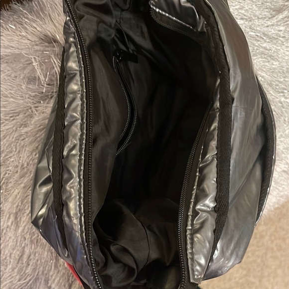 HAUTE SHORE Metallic Silver Shoulder Bag - Picture 8 of 9